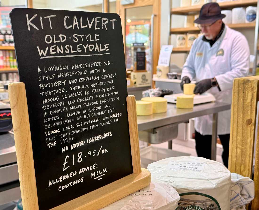 Wensleydale Creamery, located in the lovely market town of Hawes, is a delicious lunch stop in the Yorkshire Dales. 