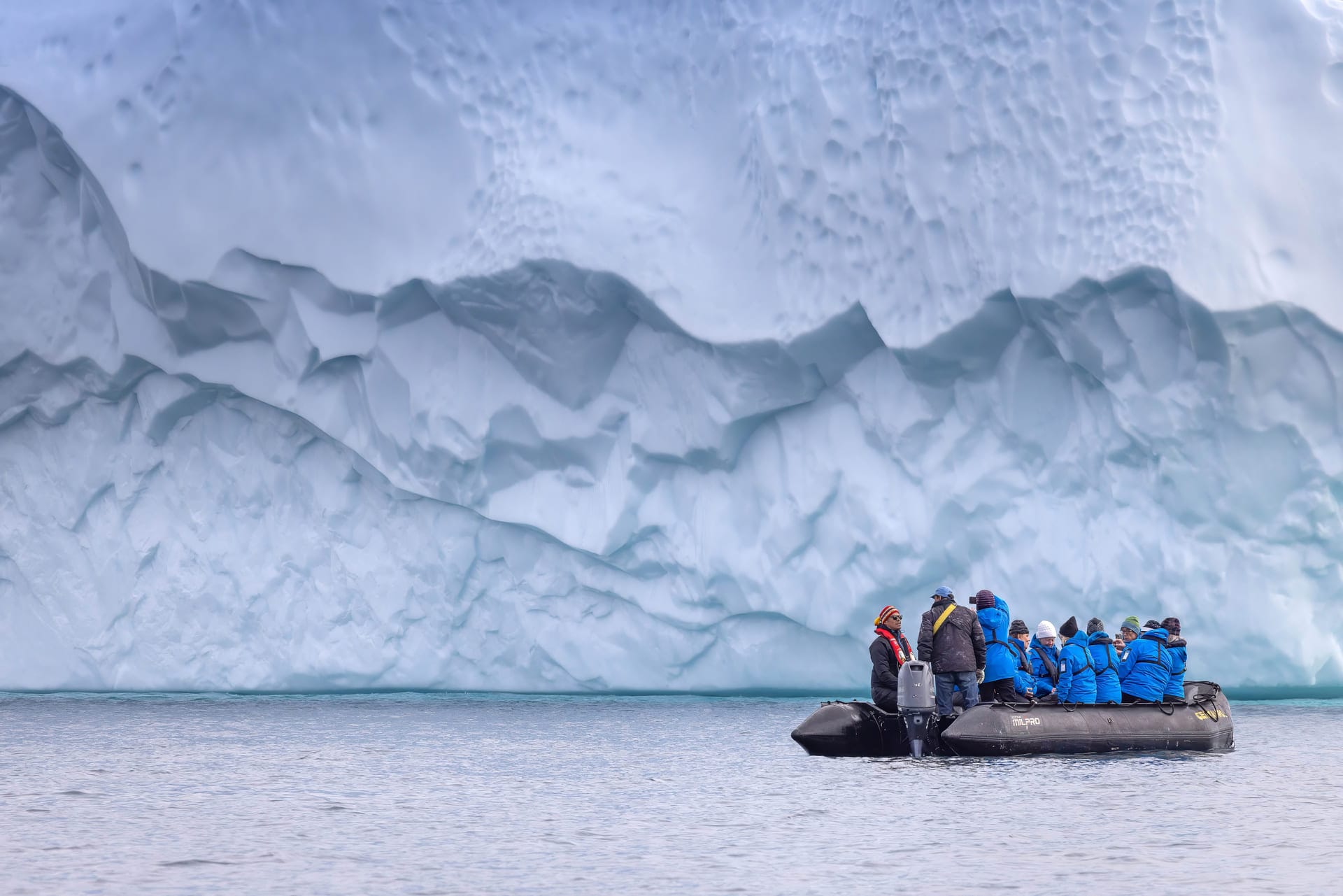 Ocean Endeavour passengers get a close look at the Eqip Sermia glacier