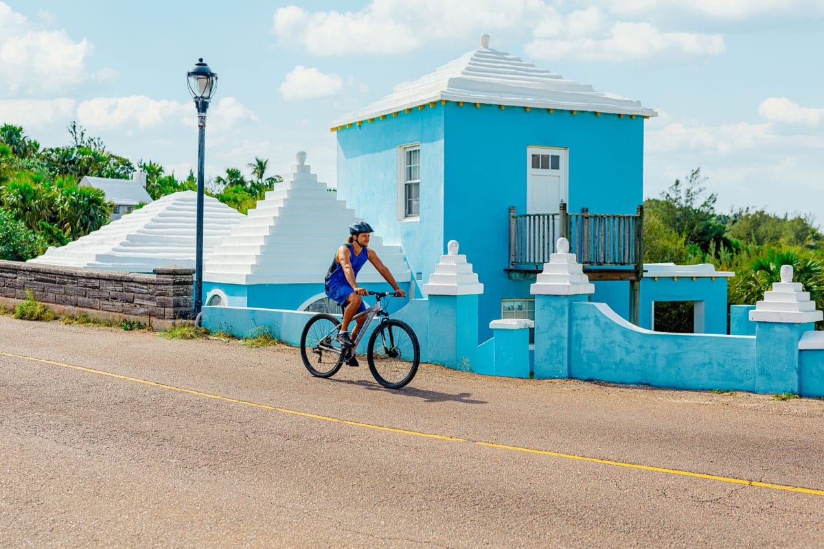 Take a cycle tour to explore Bermuda’s vibrant charms